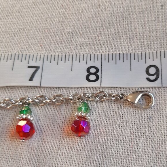 Lia Sophia NWT Red & Green Dangle Holiday Christmas Style Silver Charm Bracelet - Picture 6 of 7